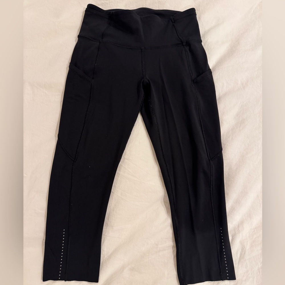 Lululemon Fast and Free Cropped Legging (NO TAGS Best fits a size 4)